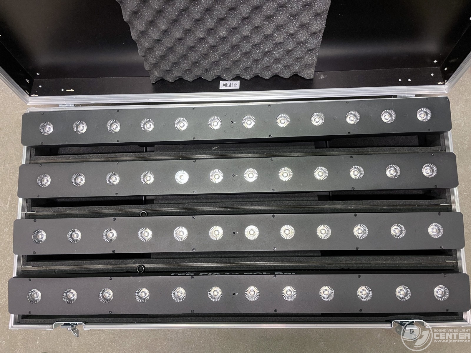 Eurolite LED PIX-12 HCL Bar: 180 €/tk